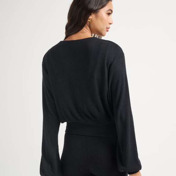 Travis Mathew Magens Bay Wide Rib Top in Black Size Smalll - Picture 4 of 11